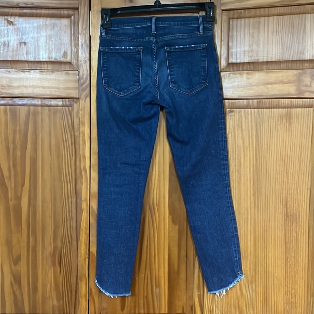 Frame “Le Skinny de Jeanne Crop” Jeans - Picture 5 of 12
